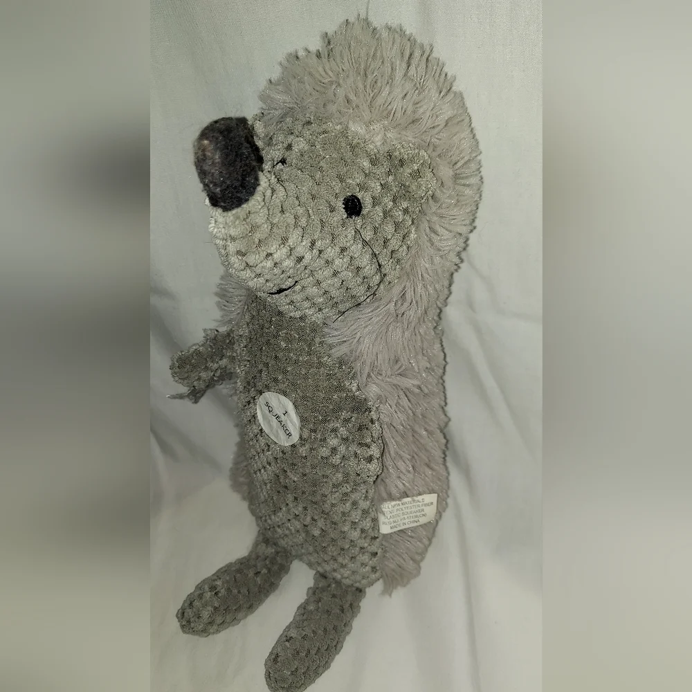 Charming Plush Hedgehog Squeaky Toy - Gray